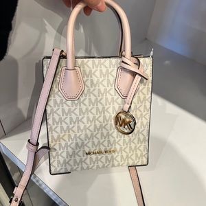 NWT MICHAEL MICHAEL KORS Mercer Extra-Small Logo and Leather Crossbody Bag Pink